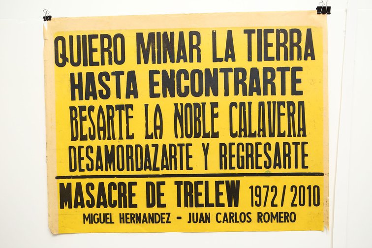 Quiero minar la tierra hasta encontrarte